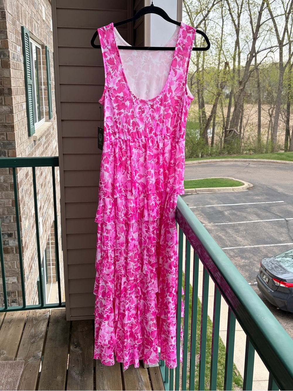 🆕💖Vince Camuto Pink Floral Tiered Maxi Dress Overlay Daisy Daze Size M Flowing - Picture 5 of 17